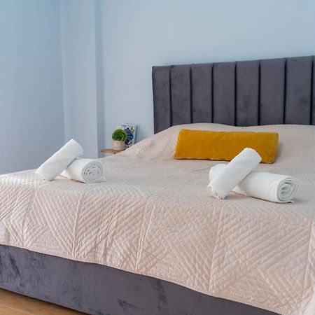 Cane Apartment New Bazaar Тирана Экстерьер фото