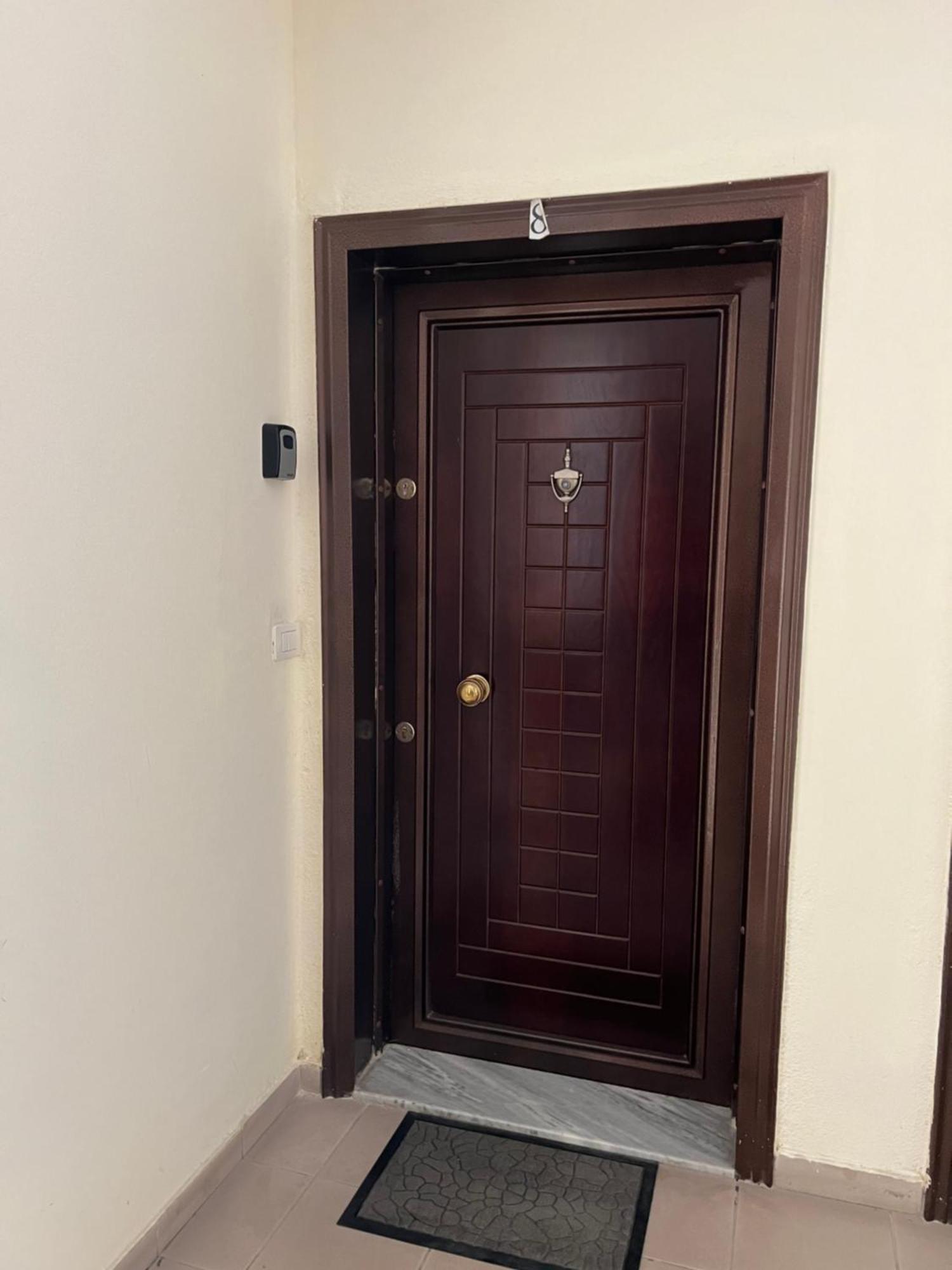 Cane Apartment New Bazaar Тирана Экстерьер фото